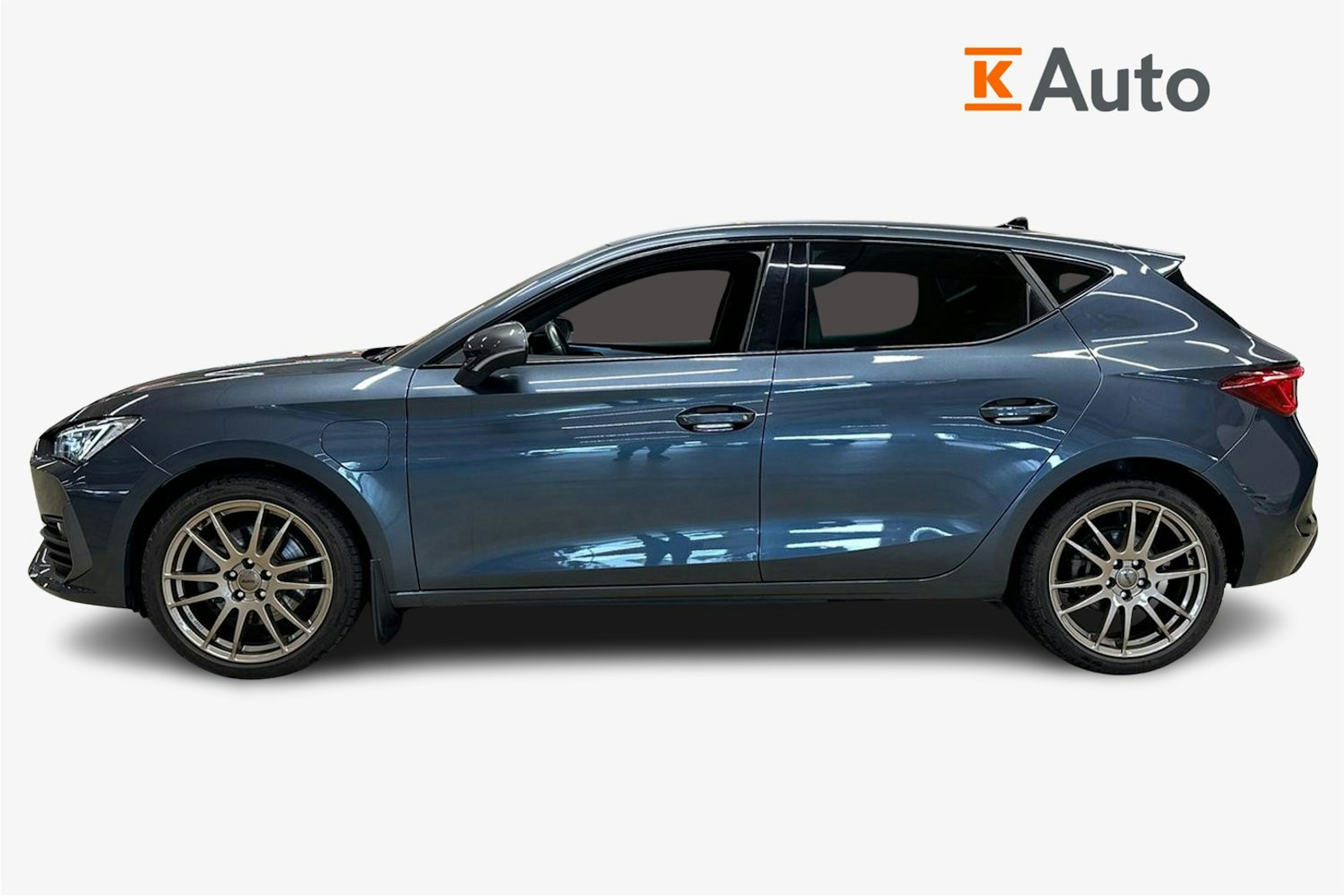 met. harmaa CUPRA Leon 2022 kuva 6.