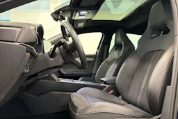sininen CUPRA Leon 2022 kuva 12.
