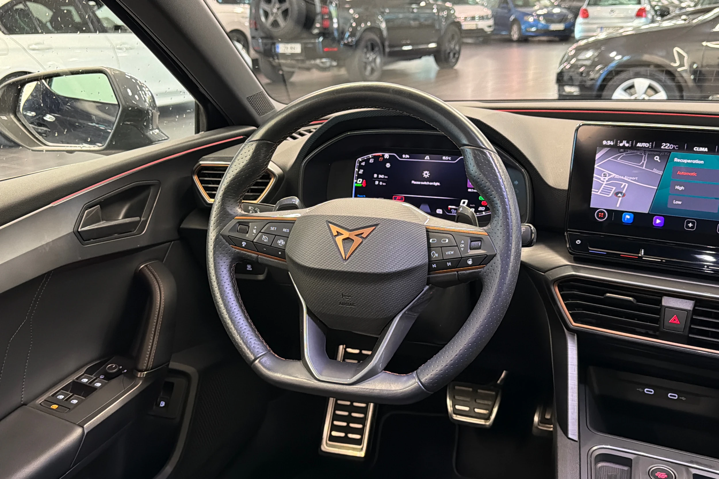 sininen CUPRA Leon 2022 kuva 15.