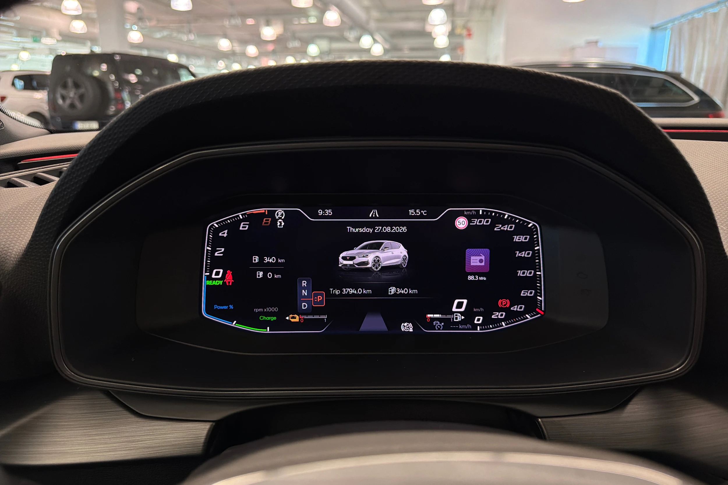 sininen CUPRA Leon 2022 kuva 18.