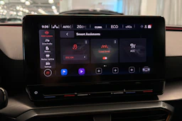 sininen CUPRA Leon 2022 kuva 24.