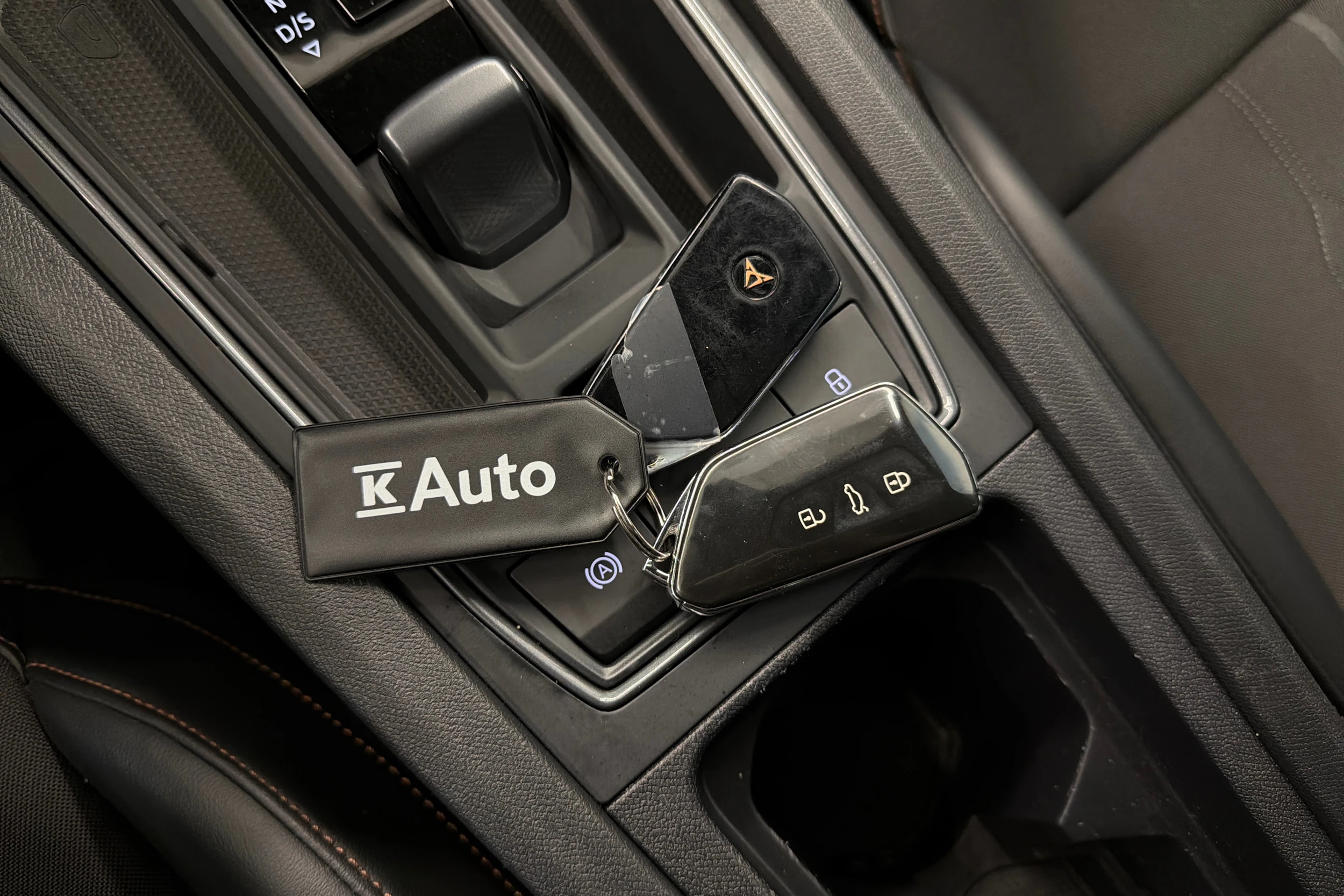 sininen CUPRA Leon 2022 kuva 31.