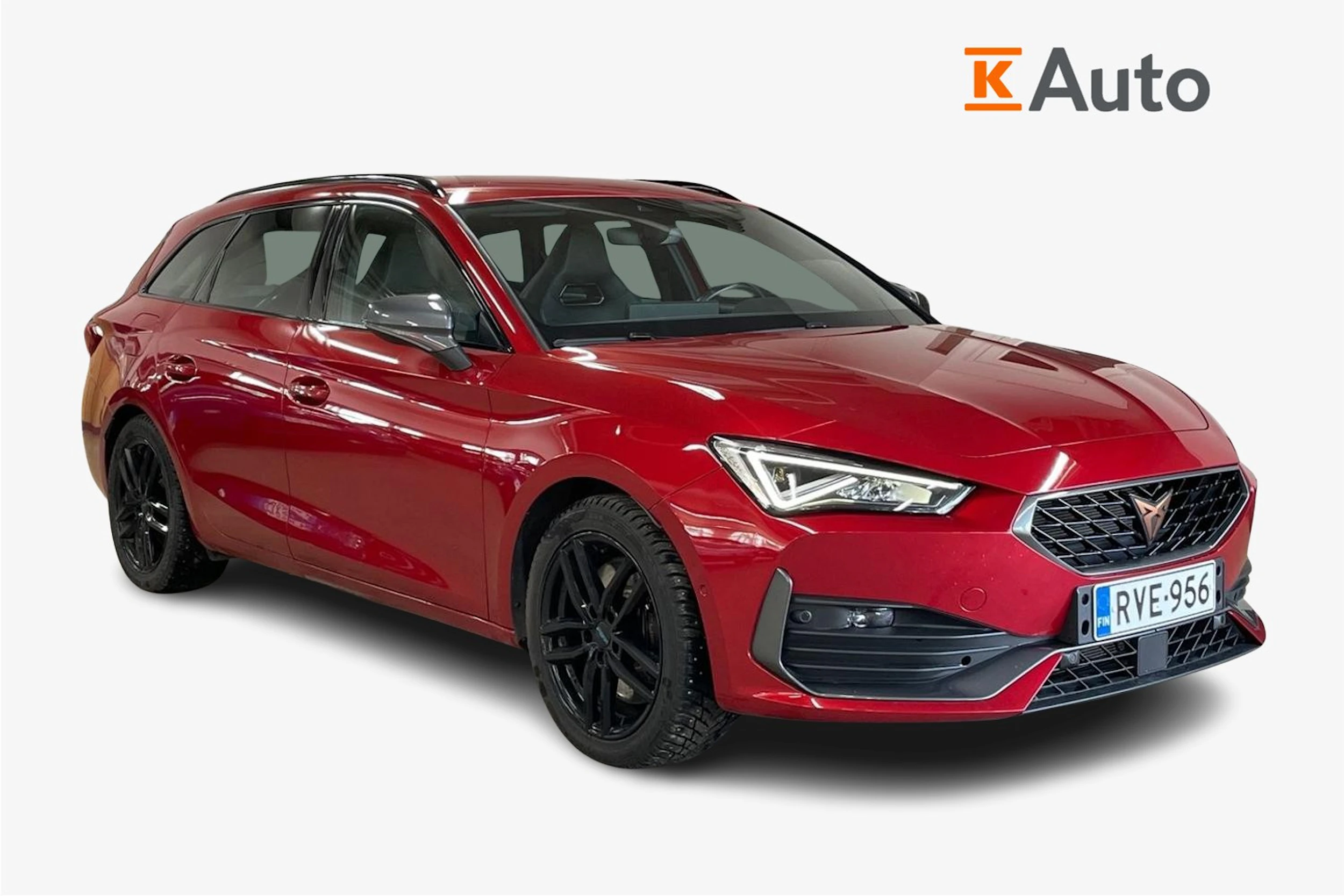 Punainen CUPRA Leon 2023 kuva 1.