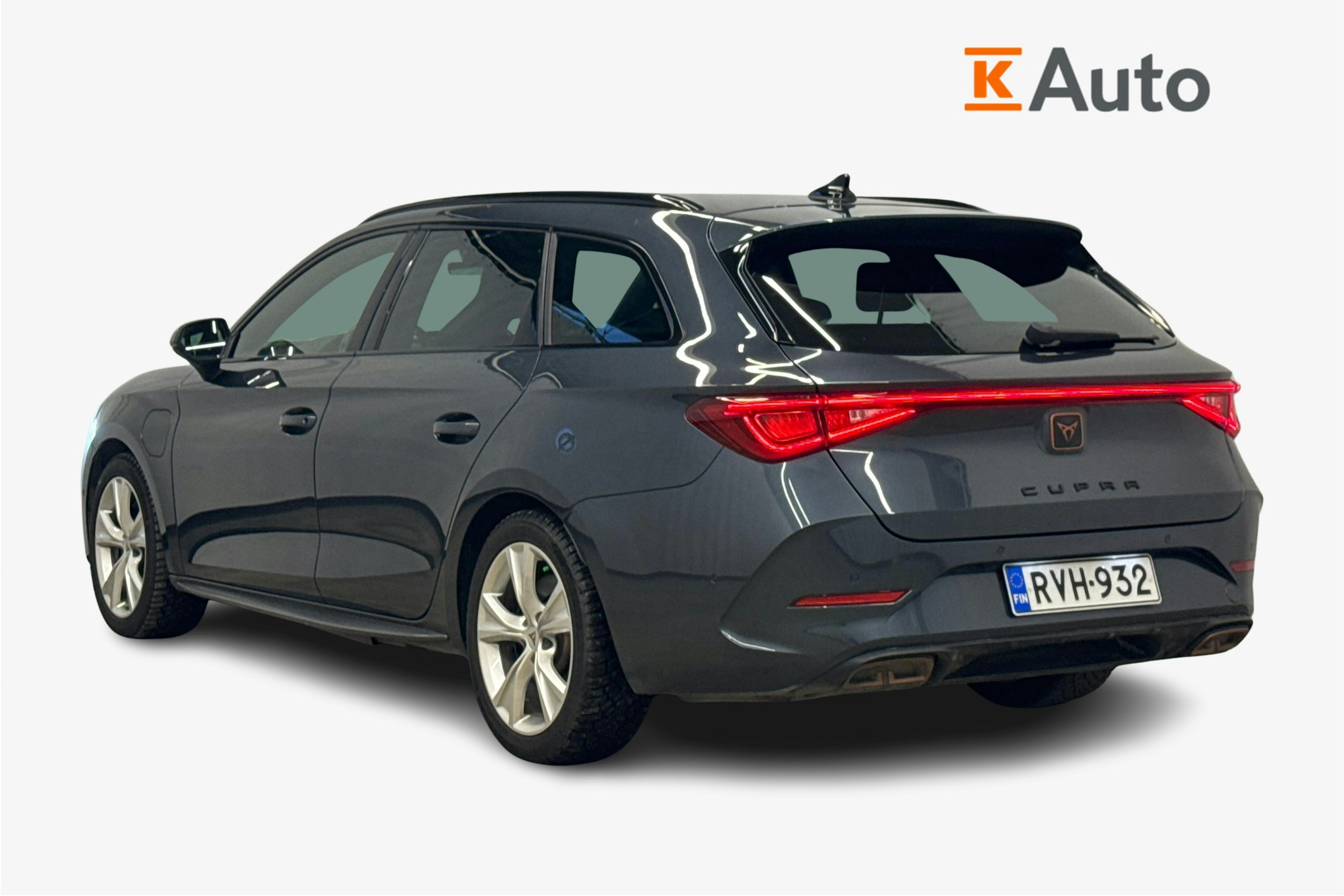 harmaa CUPRA Leon 2023 kuva 2.