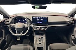 harmaa CUPRA Leon 2023 kuva 9.