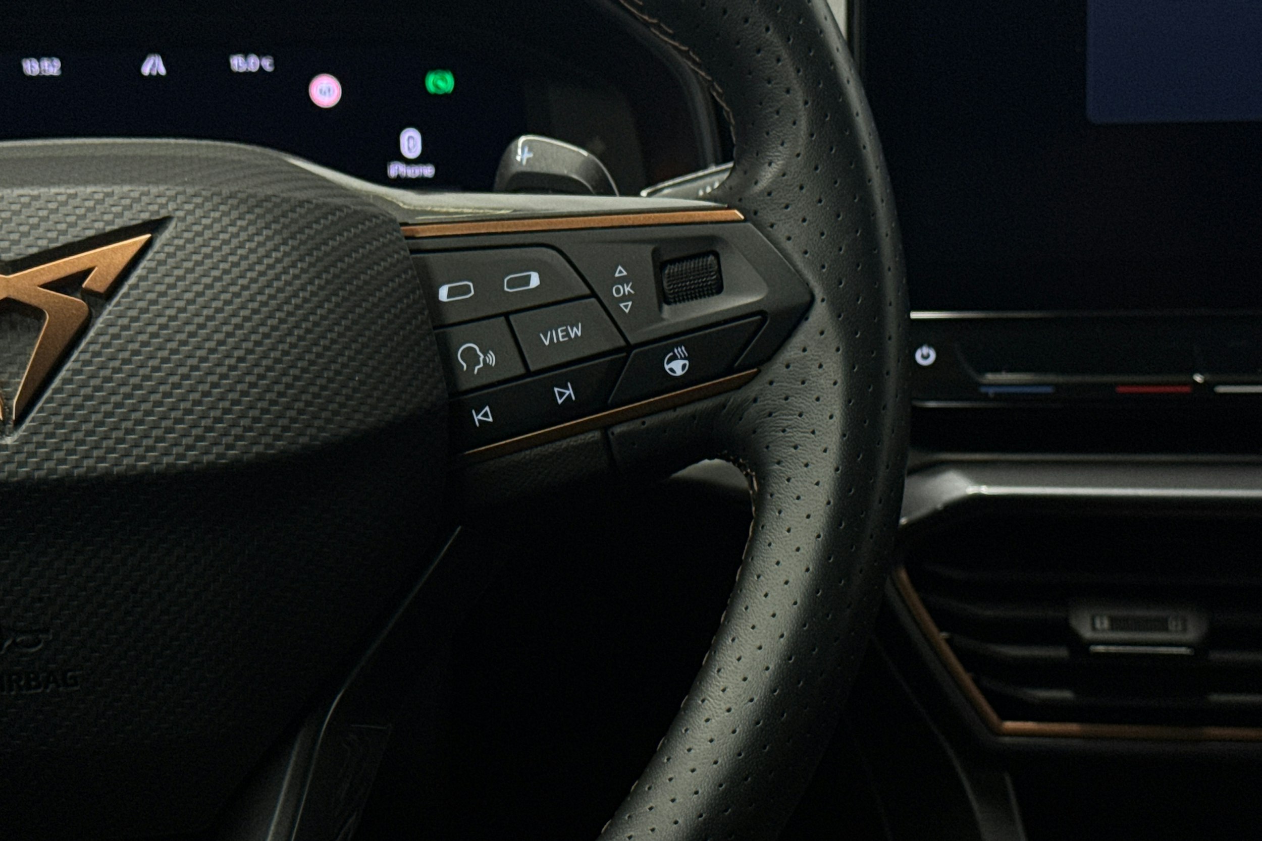 harmaa CUPRA Leon 2023 kuva 21.