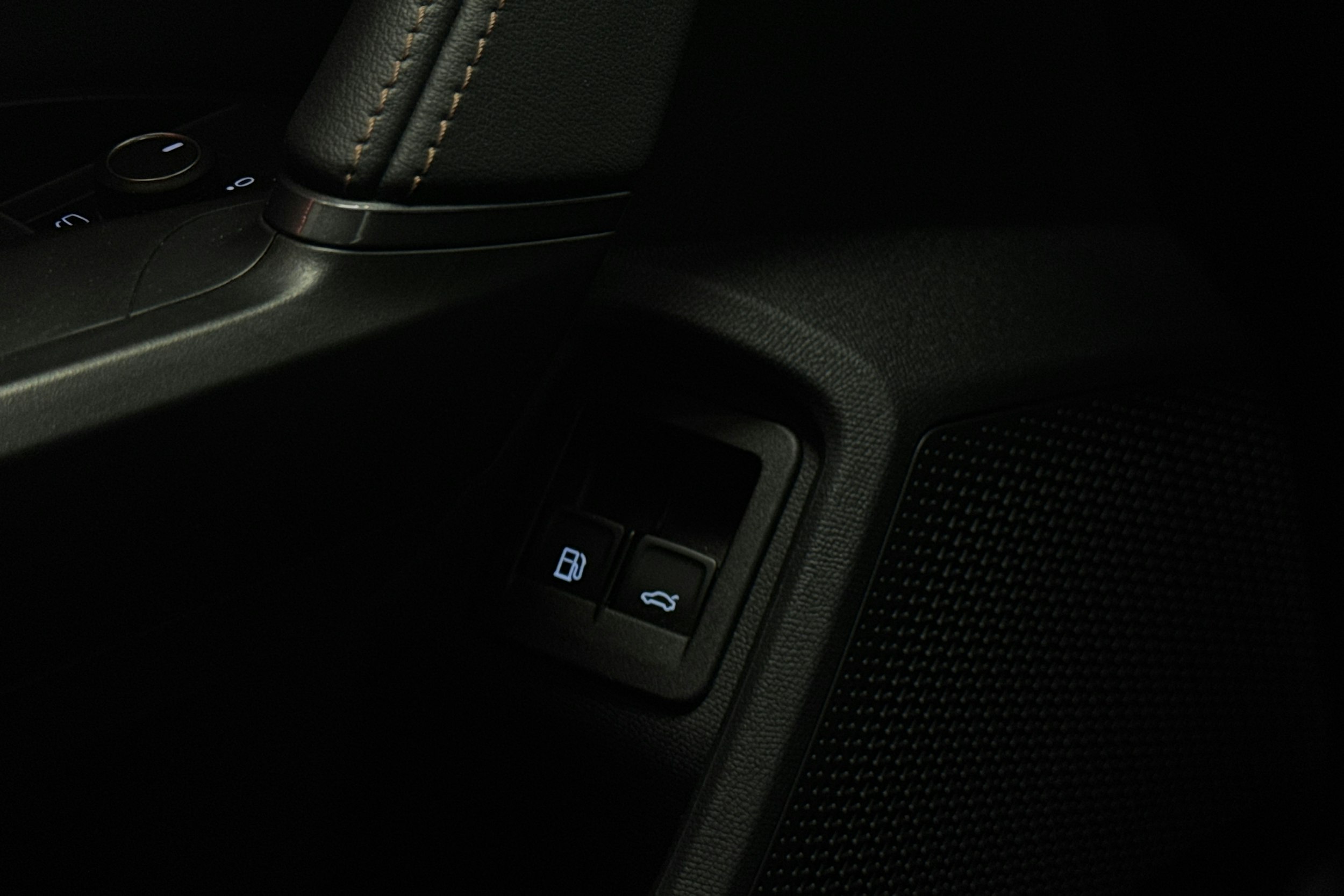 harmaa CUPRA Leon 2023 kuva 23.