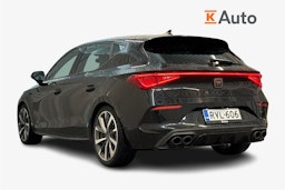 musta CUPRA Leon 2024 kuva 2.