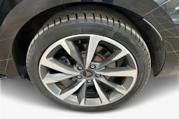 met. musta CUPRA Leon Sportstourer 2021 kuva 11.