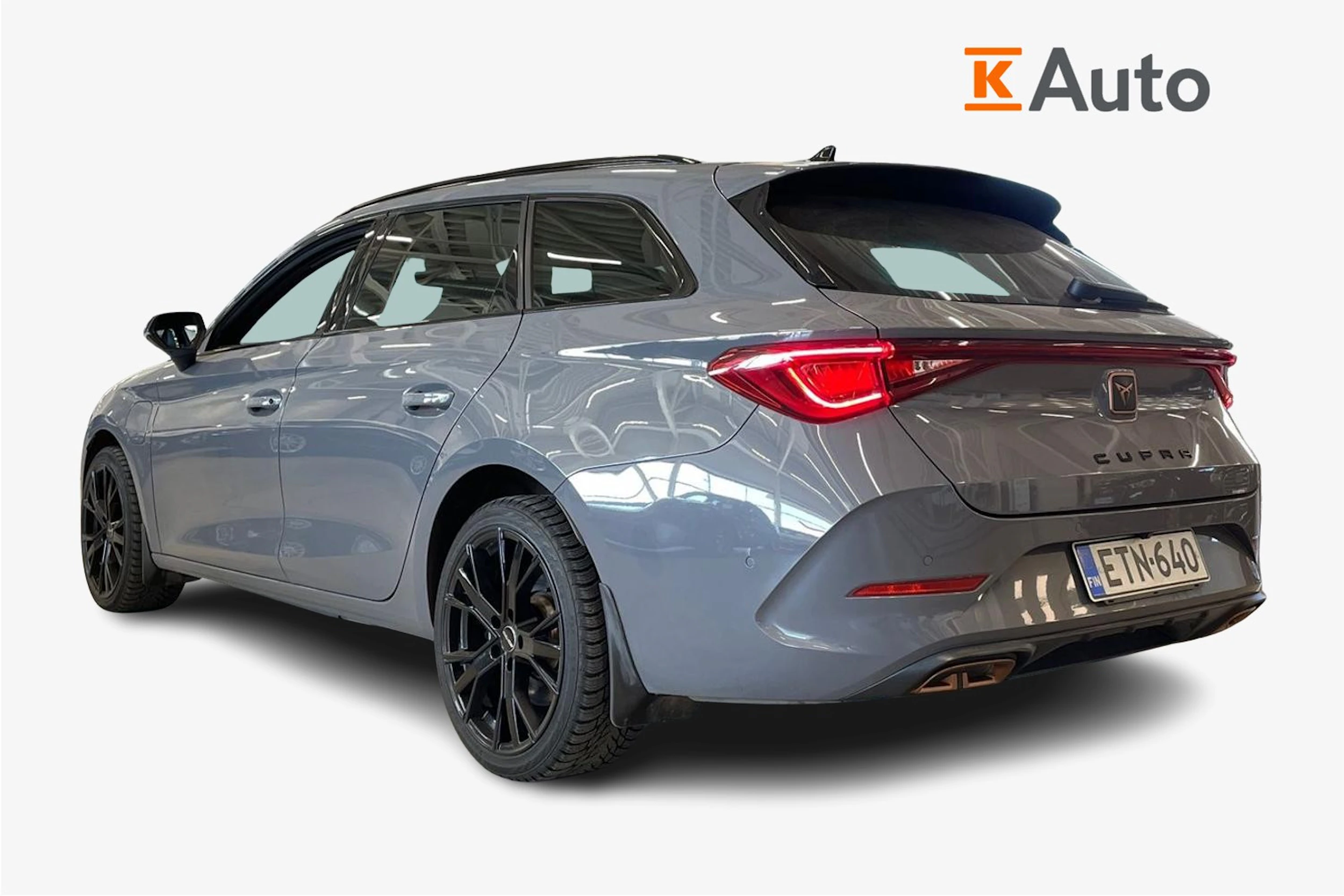 harmaa CUPRA Leon Sportstourer 2021 kuva 3.