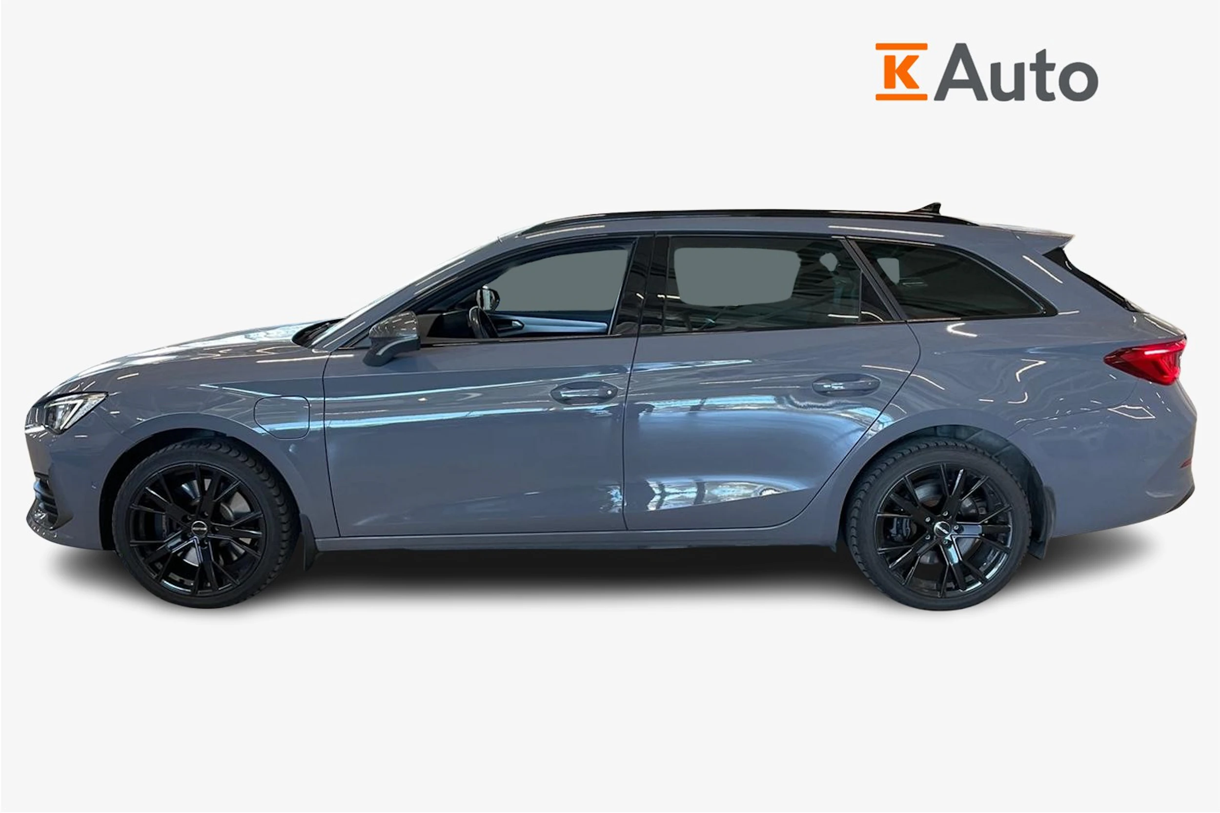 harmaa CUPRA Leon Sportstourer 2021 kuva 7.