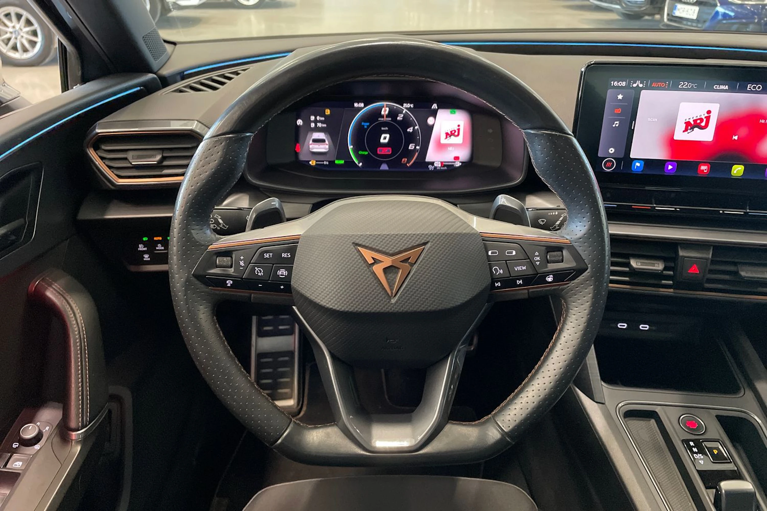 harmaa CUPRA Leon Sportstourer 2021 kuva 17.