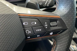 harmaa CUPRA Leon Sportstourer 2021 kuva 19.