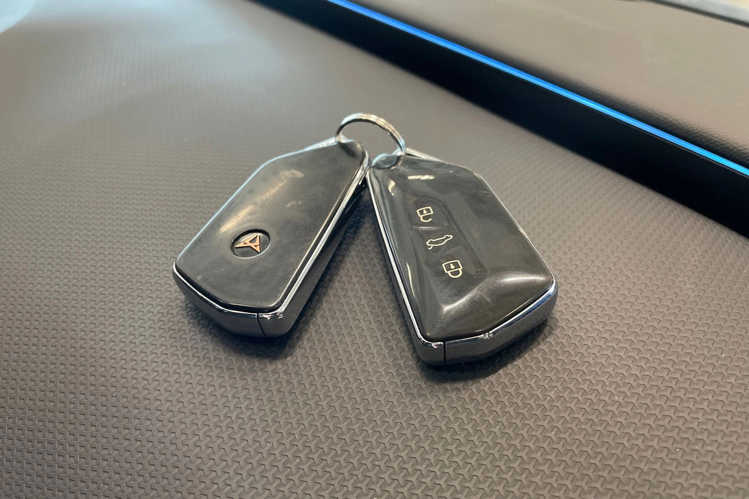 harmaa CUPRA Leon Sportstourer 2021 kuva 39.