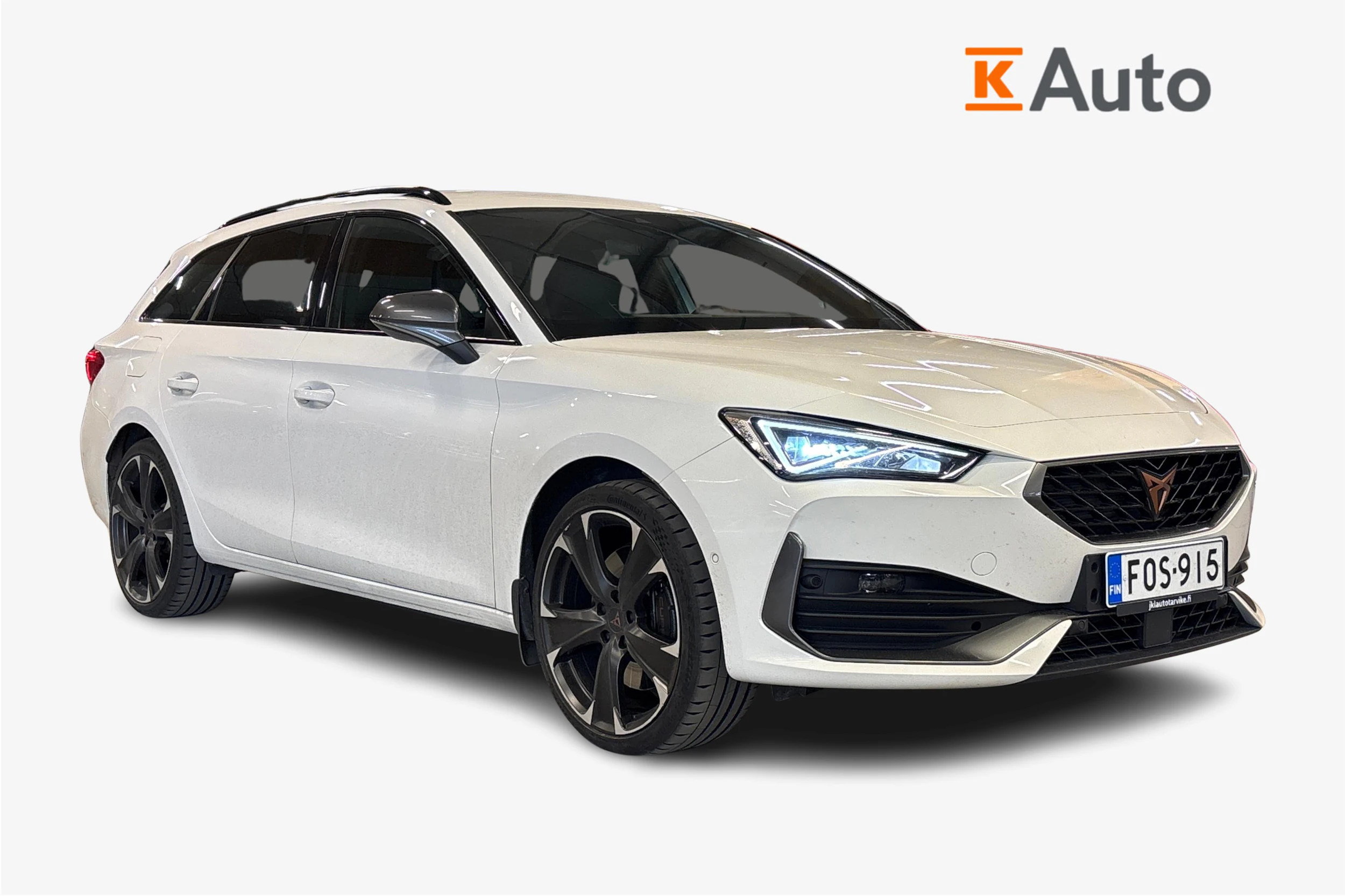 valkoinen CUPRA Leon Sportstourer 2021 kuva 1.