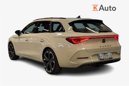 valkoinen CUPRA Leon Sportstourer 2021 kuva 2.