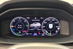 valkoinen CUPRA Leon Sportstourer 2021 kuva 16.