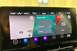valkoinen CUPRA Leon Sportstourer 2021 kuva 18.