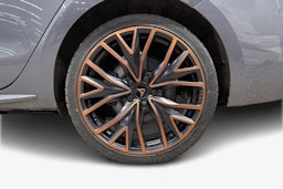 harmaa CUPRA Leon Sportstourer 2021 kuva 11.