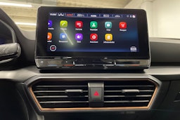 harmaa CUPRA Leon Sportstourer 2021 kuva 17.