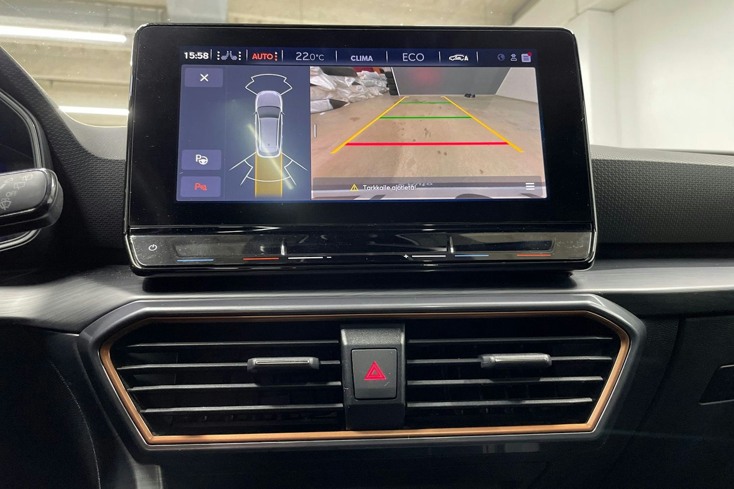 harmaa CUPRA Leon Sportstourer 2021 kuva 20.