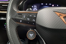 harmaa CUPRA Leon Sportstourer 2021 kuva 22.