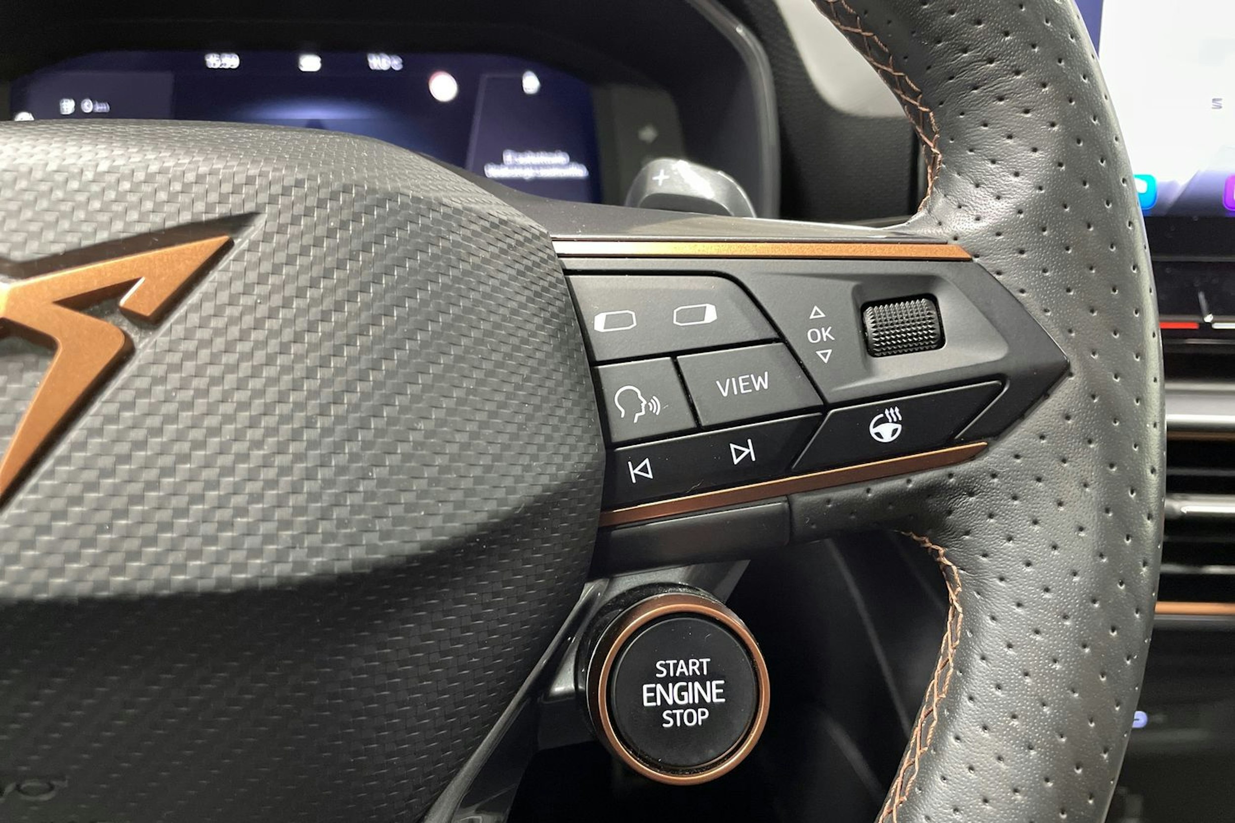 harmaa CUPRA Leon Sportstourer 2021 kuva 23.