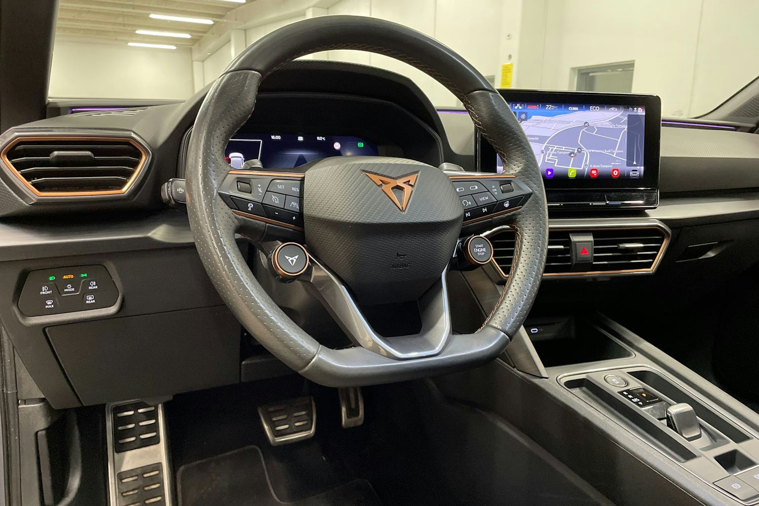 harmaa CUPRA Leon Sportstourer 2021 kuva 27.