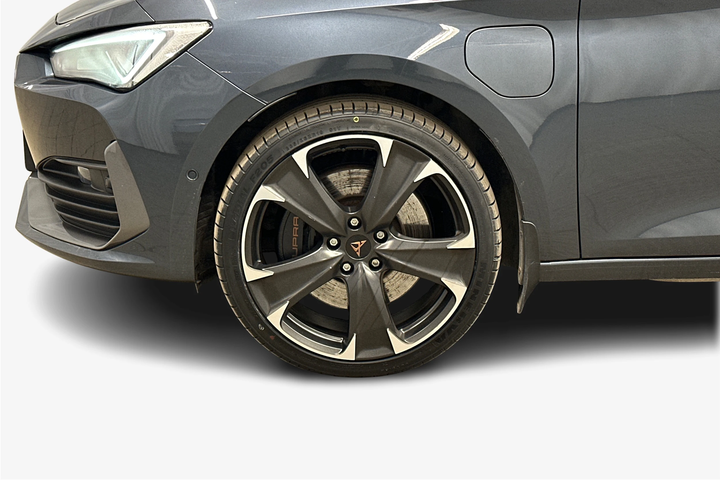 harmaa CUPRA Leon Sportstourer 2021 kuva 9.