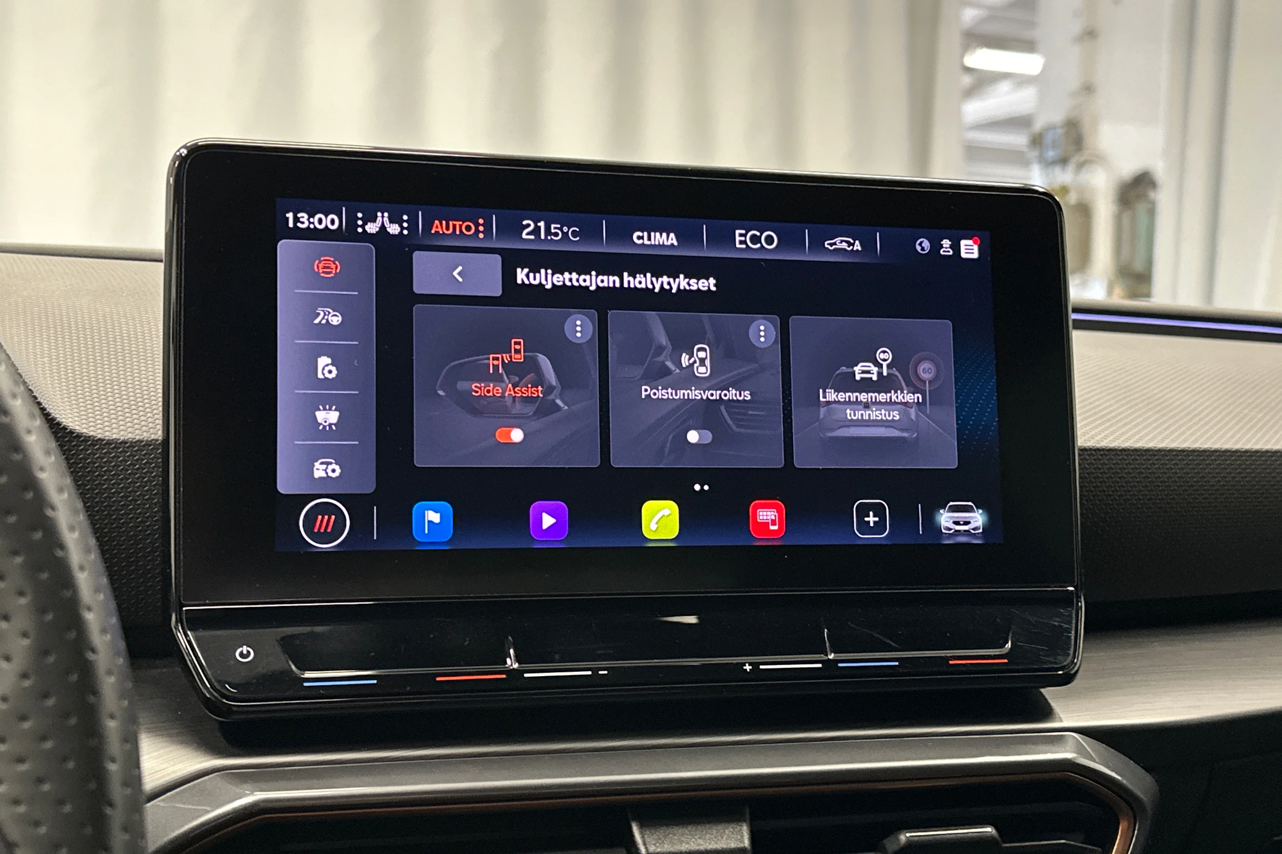 harmaa CUPRA Leon Sportstourer 2021 kuva 23.