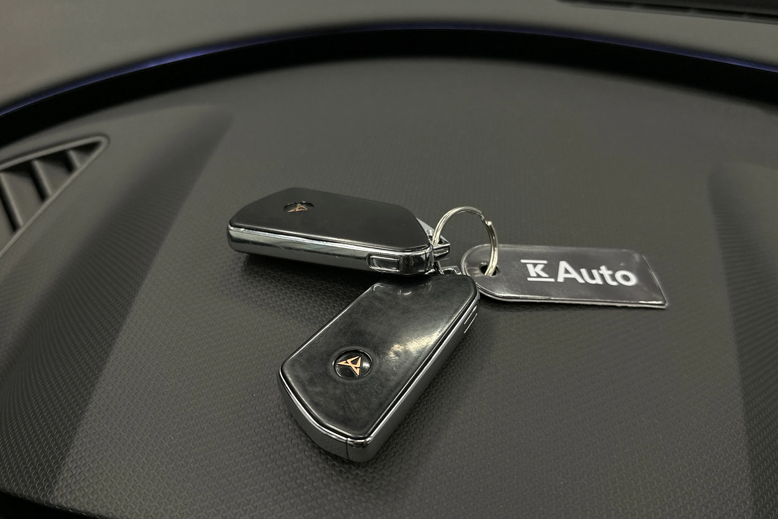 harmaa CUPRA Leon Sportstourer 2021 kuva 26.