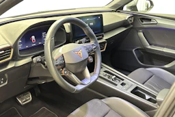 harmaa CUPRA Leon Sportstourer 2021 kuva 6.