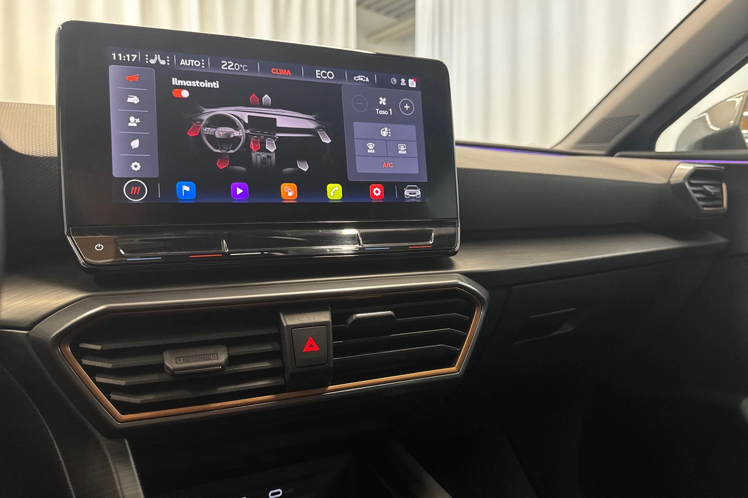 harmaa CUPRA Leon Sportstourer 2021 kuva 11.