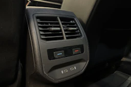 harmaa CUPRA Leon Sportstourer 2021 kuva 17.