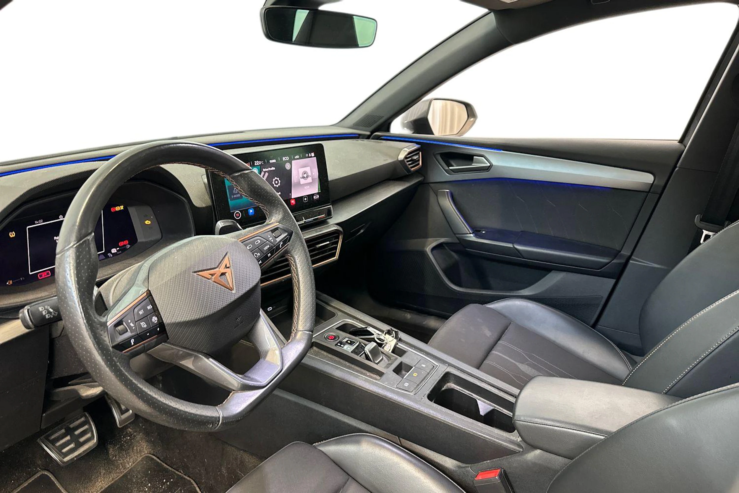 harmaa CUPRA Leon Sportstourer 2021 kuva 3.