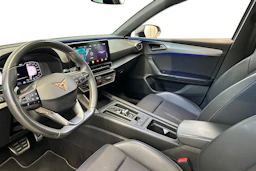 harmaa CUPRA Leon Sportstourer 2021 kuva 6.