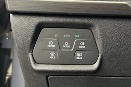 harmaa CUPRA Leon Sportstourer 2021 kuva 15.