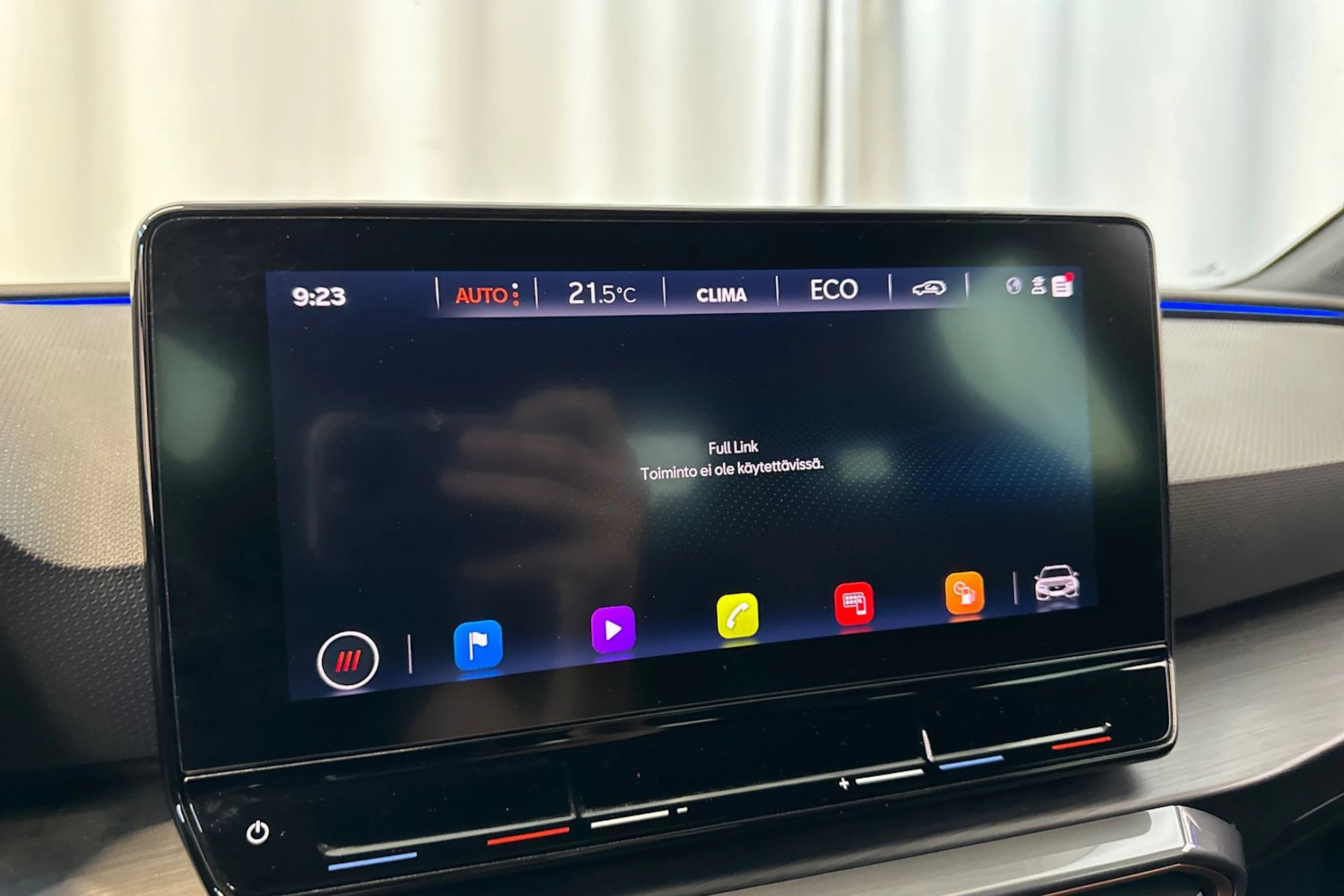 harmaa CUPRA Leon Sportstourer 2021 kuva 20.