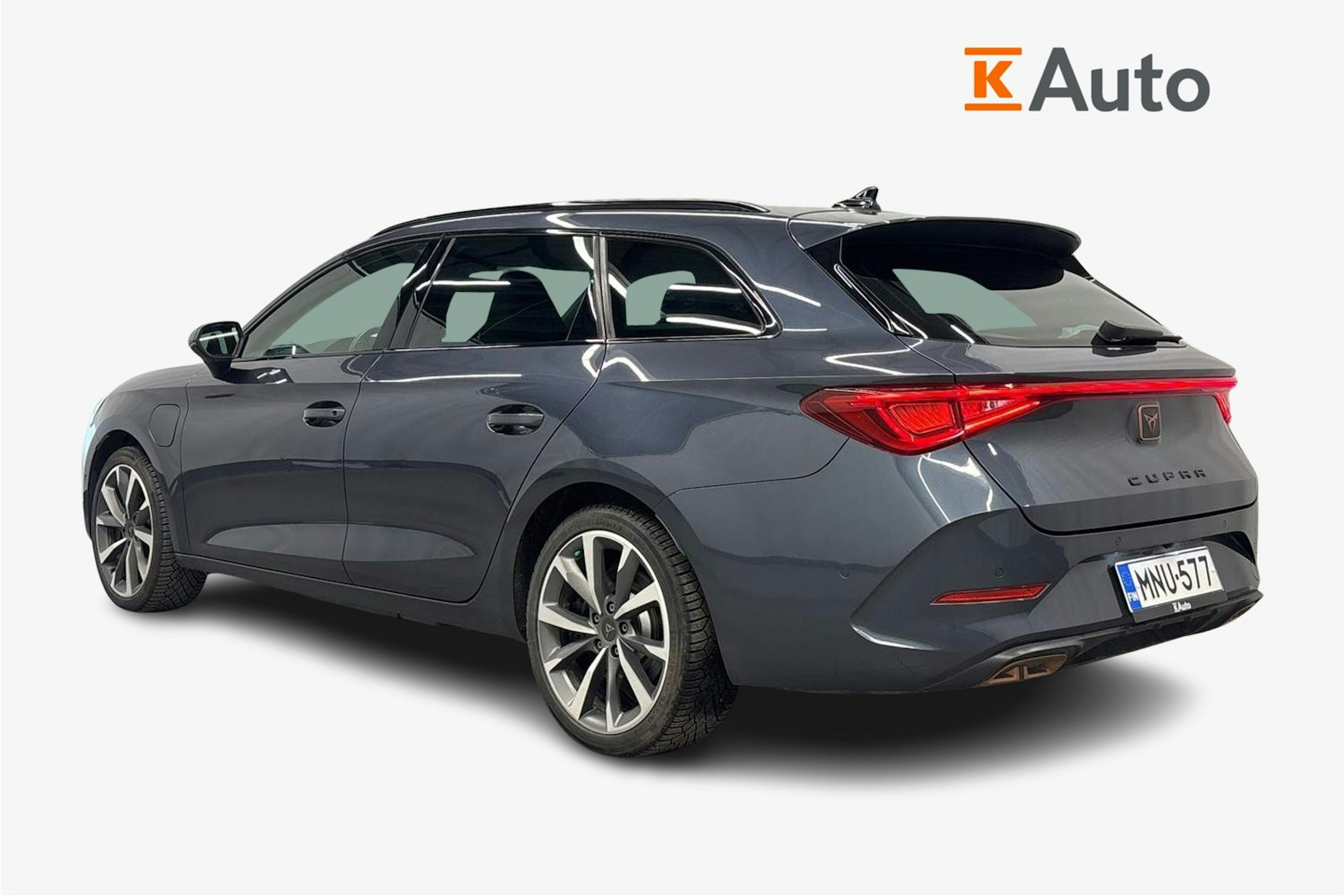 harmaa CUPRA Leon Sportstourer 2021 kuva 2.