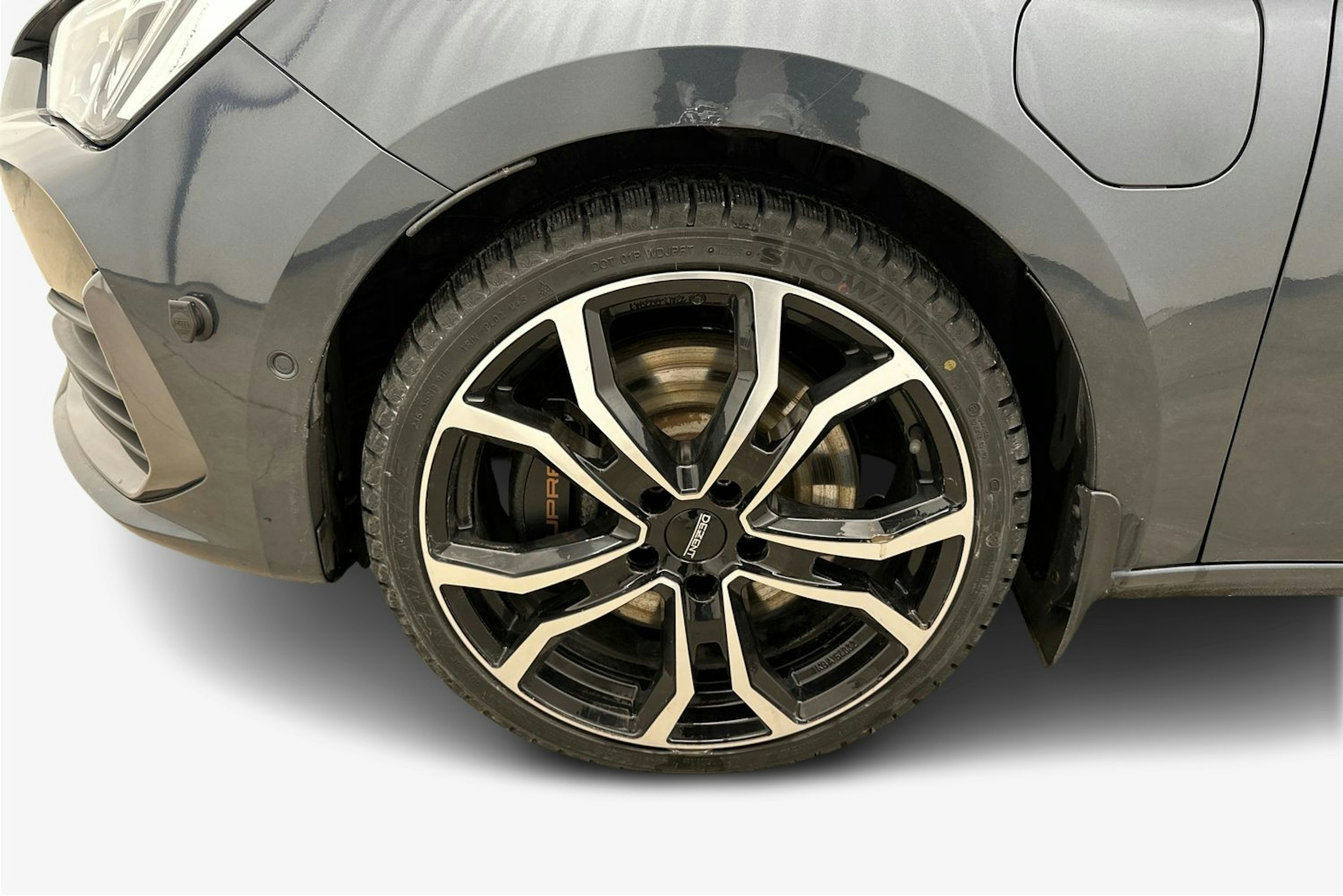 harmaa CUPRA Leon Sportstourer 2021 kuva 11.