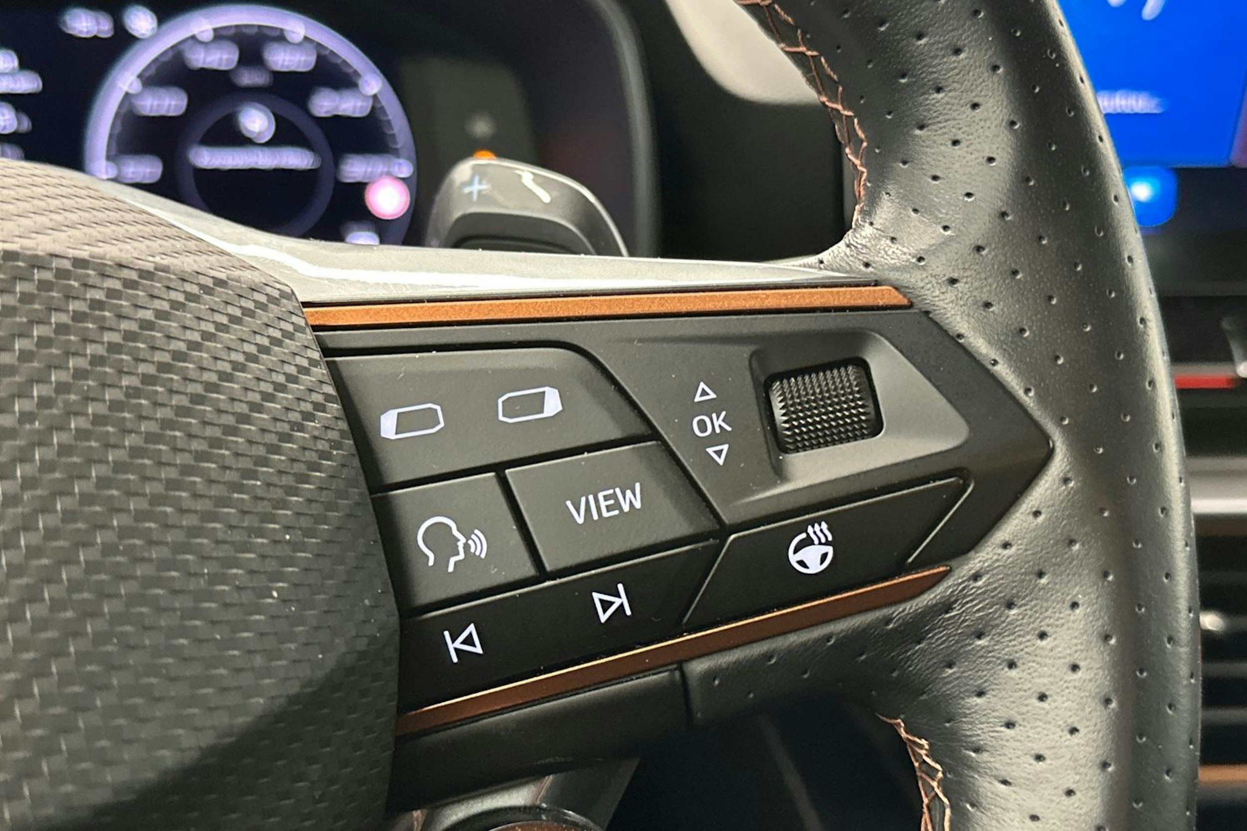 harmaa CUPRA Leon Sportstourer 2021 kuva 15.