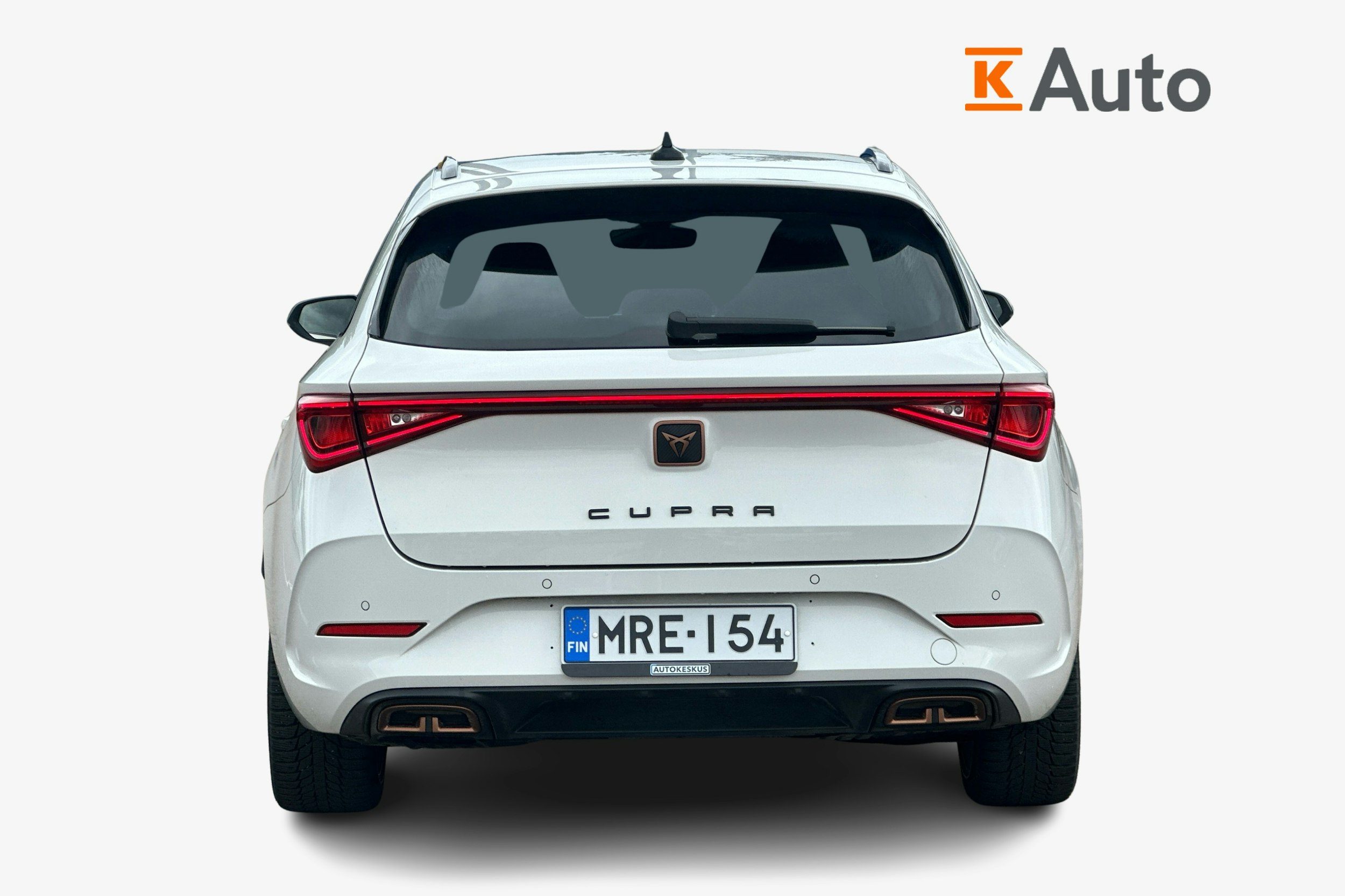 valkoinen CUPRA Leon Sportstourer 2021 kuva 3.