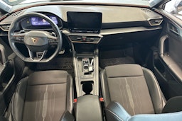 valkoinen CUPRA Leon Sportstourer 2021 kuva 11.