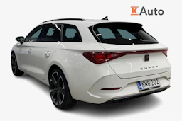 valkoinen CUPRA Leon Sportstourer 2021 kuva 2.