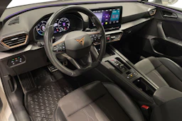 valkoinen CUPRA Leon Sportstourer 2021 kuva 6.