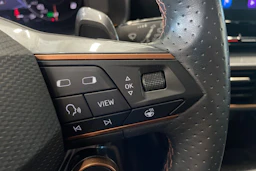 musta CUPRA Leon Sportstourer 2021 kuva 13.