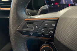 musta CUPRA Leon Sportstourer 2021 kuva 14.