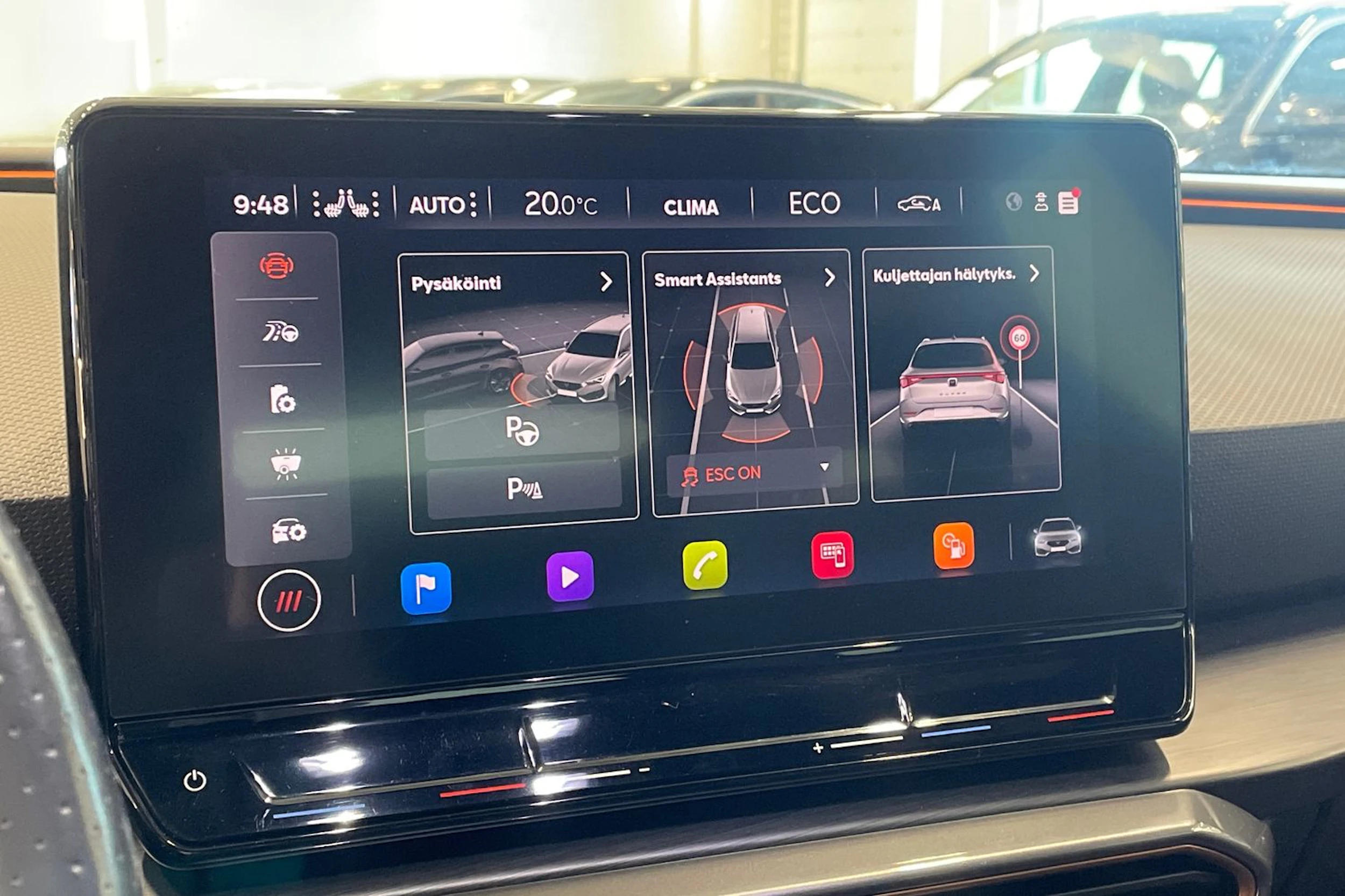 musta CUPRA Leon Sportstourer 2021 kuva 20.