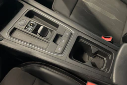 musta CUPRA Leon Sportstourer 2021 kuva 27.