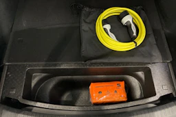 musta CUPRA Leon Sportstourer 2021 kuva 36.